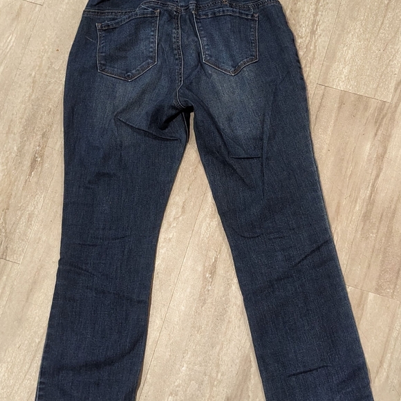 Maternity Jeans - Picture 2 of 3